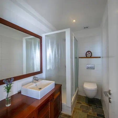 Ayia Marina Seaview Βίλα Παραλίμνι